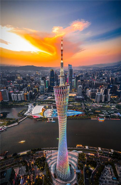 青春活力与独特魅力结合，深圳向西休闲会所引领放松与舒适新潮流